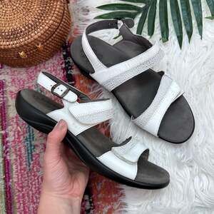 $165 SAS Nudu Heel Strap Sandal 10N NARROW White Leather